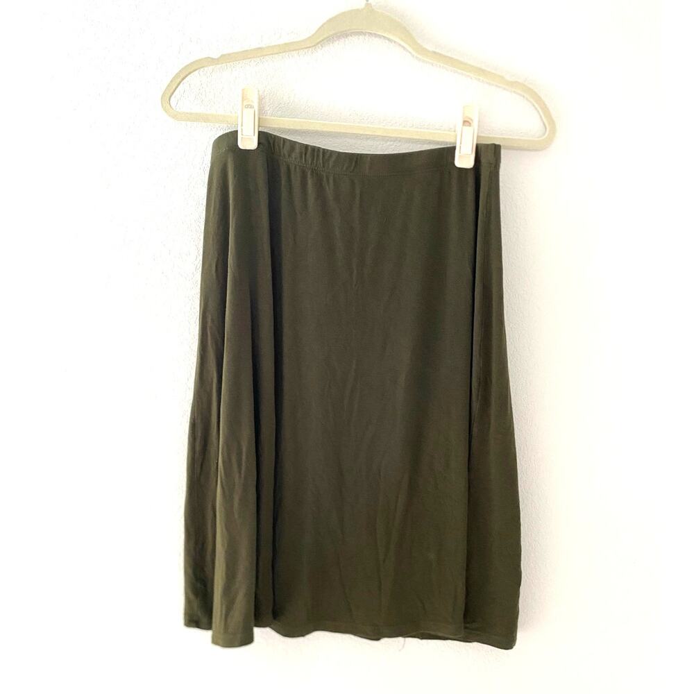 Size M Olive Green Knee Length Skirt Minimalist A-Line Capsule Wardrobe